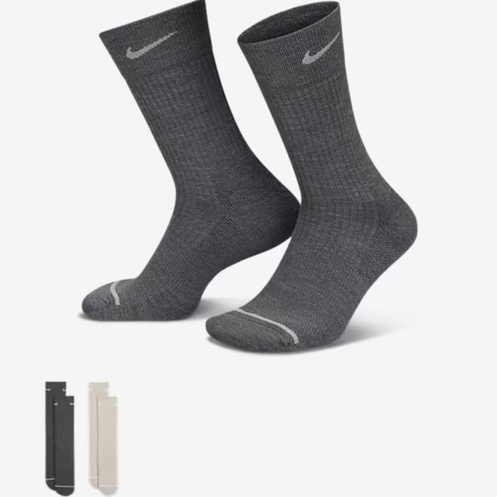 New🌿Nike Everyday Cushioned Crew Socks ( 2 Pairs )